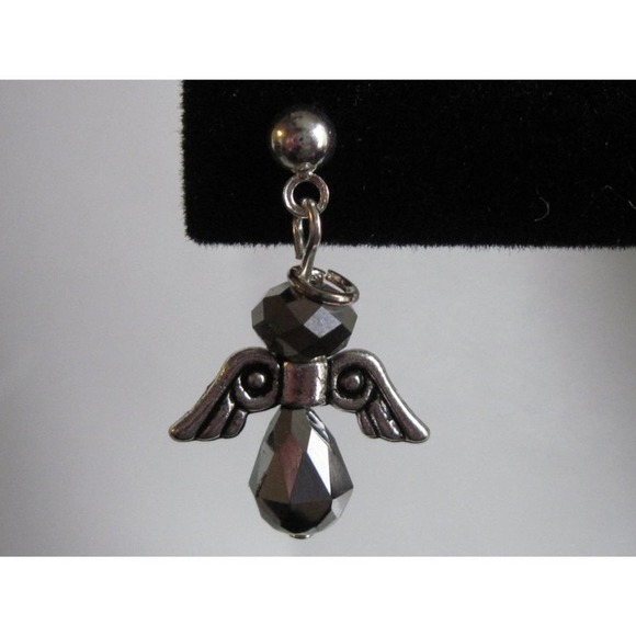 Tiny pewter-colored angel earrings - Picture 6 of 6